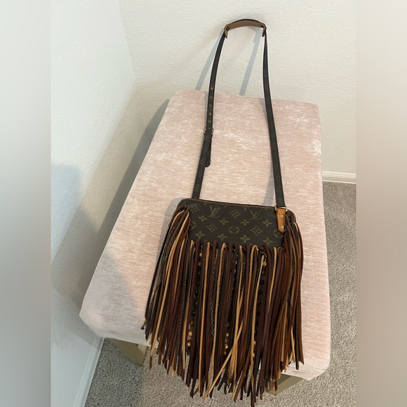 Vintage Boho Bag LV Fringe Crossbody “The Amalfi” - Picture 4 of 8